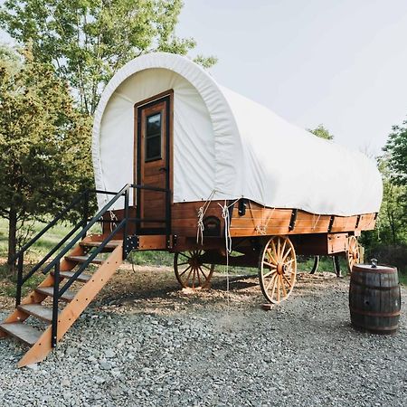 Heated & Ac Full Bathroom Covered Wagon Penn Yan Exterior photo